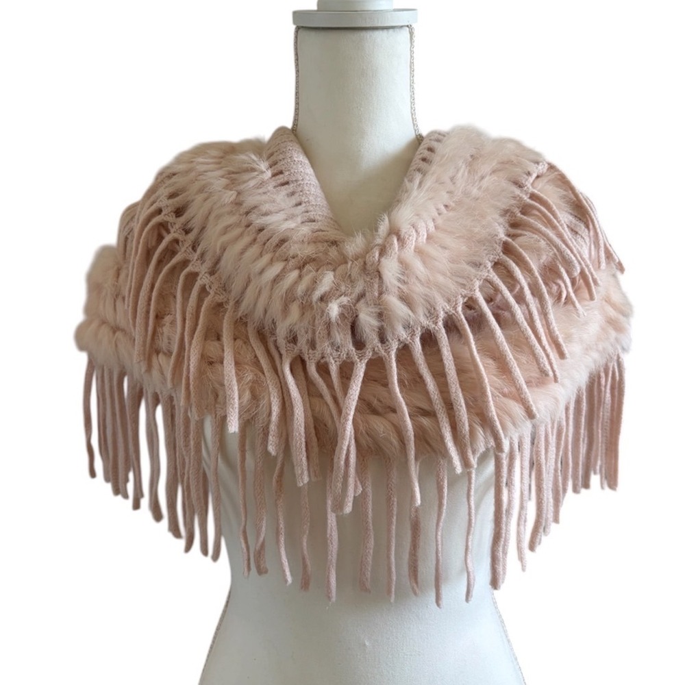 Dolce Cabo Blush Pink Rabbit Fur Trim Knit Fringe Poncho Scarf OS Boho Luxury